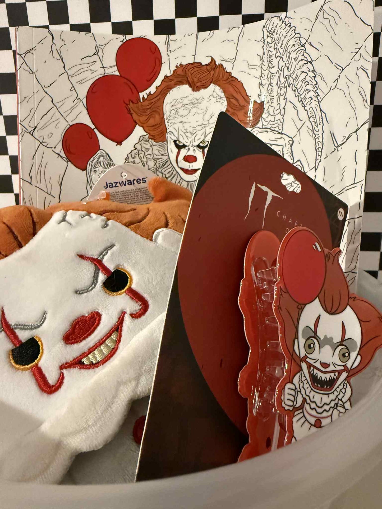 Pennywise the Dancing Clown Boo Basket