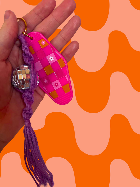 Flower Dayzz Macrame Keychain